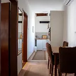 Apartament Living